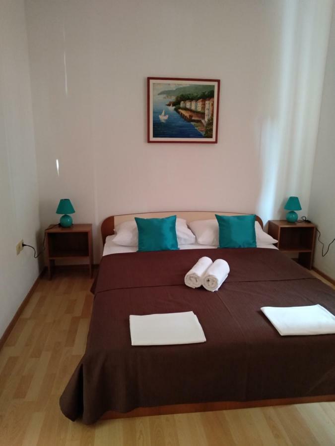 Sunny Blue Apartma